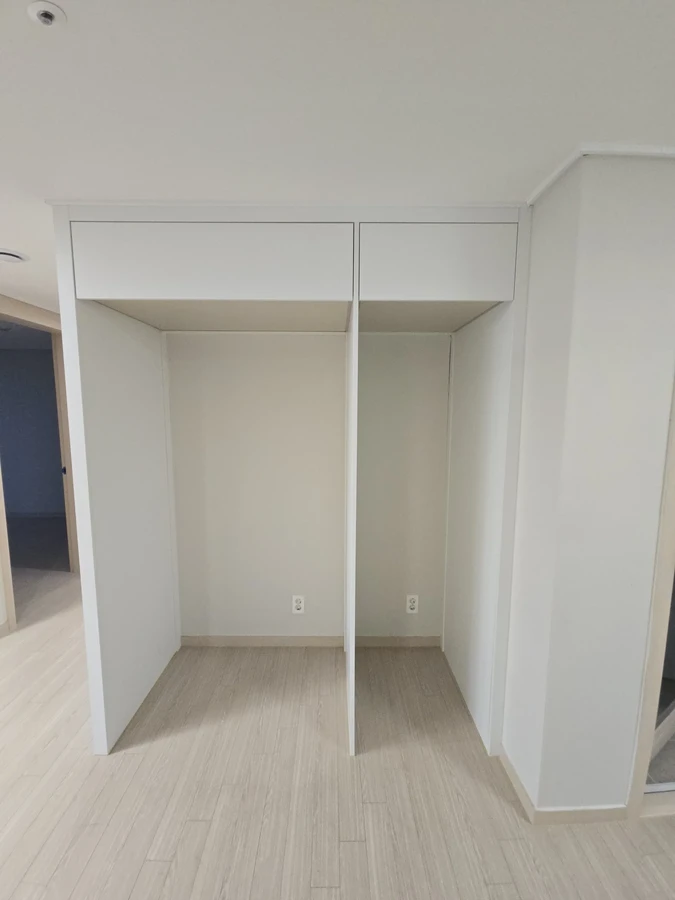 냉장고장 중간 가벽 제거
